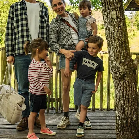 Camping Accueillante, Animaux Ok - 5 Pers. - Api-1-52-2583 *